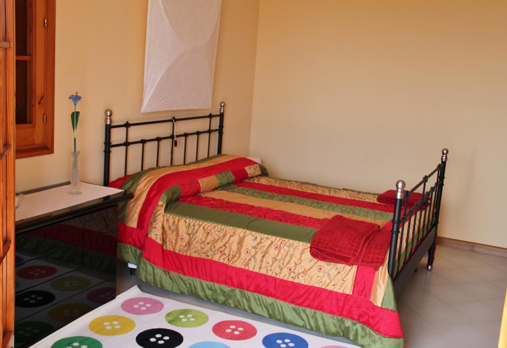 La Casa Di Jo Bed and Breakfast Vittoria Camera foto