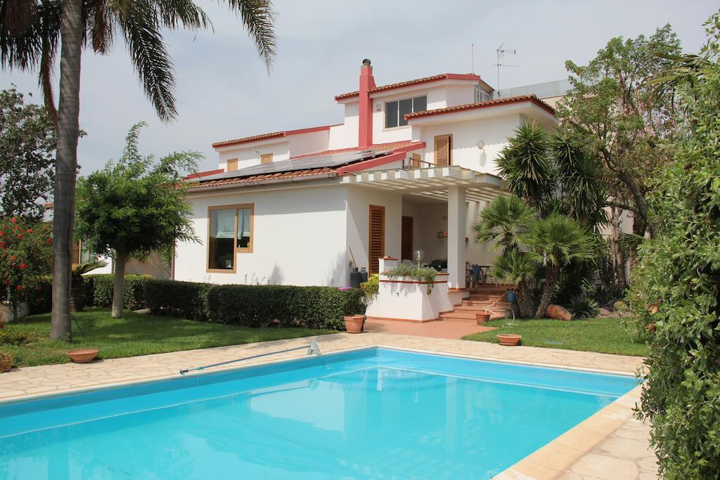 La Casa Di Jo Bed and Breakfast Vittoria Esterno foto